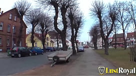 Teenblonde auf der Casting-Couch