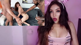 Unschuldiges Teen bekommt harten analen Interracial-Sex von mehreren Männern