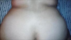 Mollige Amateurin im Doggystyle durchgenommen