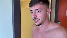 Masseuse in Bra Leads Me to a Fucking Hardcore Pussy Session