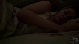 Episode 1: Ich habe meine beste Freundin mit ihrer MILF-Schwiegermutter gevögelt