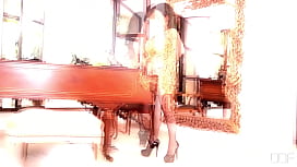 Top Heavy Temptress: A Heavy Load of Pleasure