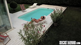 Big Ass MILF Gives Horny Foot Job Before Babe Gets Fucked