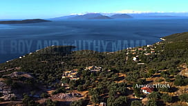 Pool Boy Gets Kinky Mama's Hot & Heavy