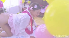 Birthday Cake Smashed: D...