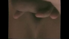 Geile MILF von zwei harten Schwänzen durchgefickt