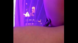 Anal, Schwanzsaft und Pisse in Adiras Reiz Mund