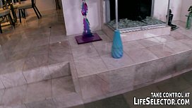 Betrügerischer Pussyliebhaber: Ein Weihnachtsmärchen mit verführerischem Outfit