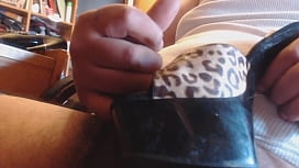 Fußsex Finale: Leopardenmuster auf Haut