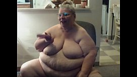 Reife Kurven in der Dunkelheit