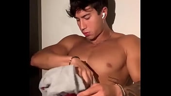 Handsome guy wank and cum