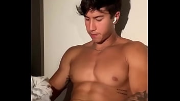 Handsome guy wank and cum