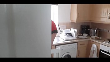 The Stepfa His D When He Was Cleaning The House Her To Suck His Big Cock...