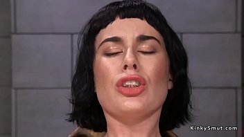 Solo naked brunette lady fucks machine