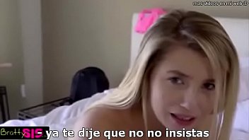 Mi Hermana Esta Caliente Y La Chantajeo Para Follarla Mas Aqui...