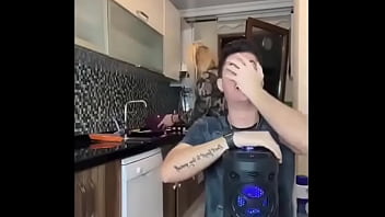 Prank Cancion 1...