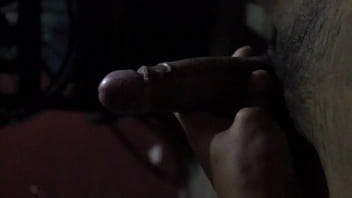 Me Masturbo Y Expulso Mucho Cum...