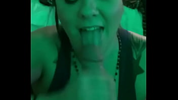 Baton Rouge horny milf quick blowjob with cumshot