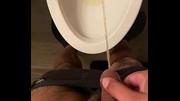 Small Thin Penis Peeing...