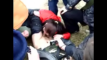 Классный секс школьников порно подростки трахает малолетку порвал целку девочку [360p] ▶