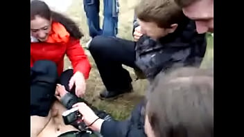 Классный секс школьников порно подростки трахает малолетку порвал целку девочку [360p] ▶