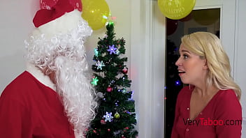 Weihnachtliche Stieffamilien-Bescherung