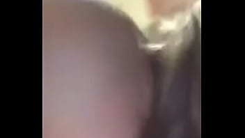 Rica ecuatoriana tocandose