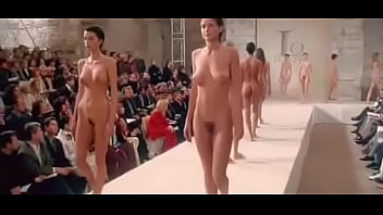 naked runway - XVIDEOS.COM