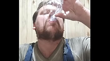 Loud orgasm! Gay guy eats fresh cum and pours it on his face!