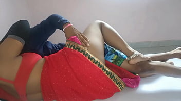 Clip sex Hot sexy wife fucked in red saree