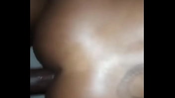 Le Mettre Dans Le Cul De La Jeune Femme