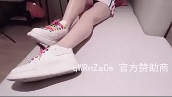 尾随强奸高中学生妹 2025 | XXXXVideo