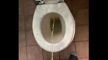 Private Solo Piss...