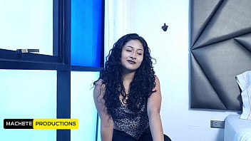 Casting Estudiante de Odontología 19 – Se Arrodilla y Oralsex / Oral Casting Full