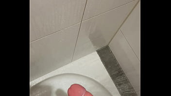 Walenie Konia Pod Prysznicem...