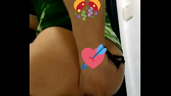 La salope trans caresse chaud...