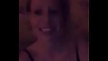 periscope girls kissing 10  