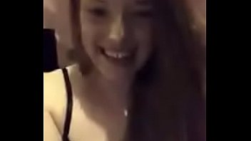 periscope girls kissing 10  