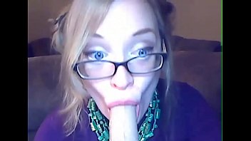 Mrs tears Sloppy deep dildo suck