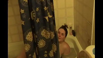 Surprise dans bain...