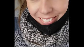 Coquine dans le train