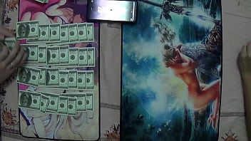 Oriental bombado idoso.