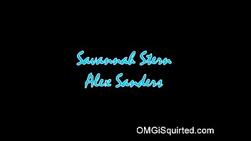Wild Brunette Squirts