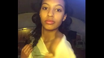 Squeezeingmytitsandstuff Mov...