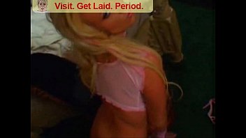 Big Boob Blond Shows Her Sexy Body