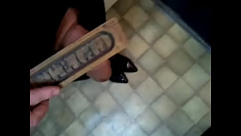 LeggySlut Clit Whacking