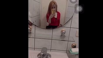 乱仑 单亲妈妈和自己三岁的儿子 舔儿子小鸡鸡 太可怕了 2025