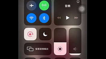 乱仑 单亲妈妈和自己三岁的儿子 舔儿子小鸡鸡 太可怕了 2025