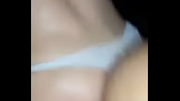 Me cojo al compadre mientras mi novio no esta...