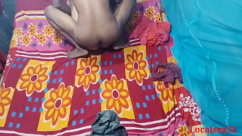 Dirndl-Quetsche: Schmerzhaftes Dorfspektakel